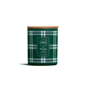 Świeca zapachowa w szkle w kolorze zielonym z przykrywką marki Aroma Home & Dorota o zapachu Czysta Przyjemość